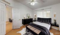 1998 Skyline 4 Bedrooms Manufactured Home