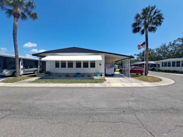 Photo 1 of 2 of home located at 610 Whippoorwill Lane Largo, FL 33770