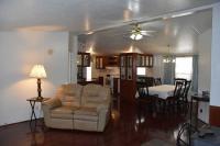 2000 Oakwood 203 Manufactured Home