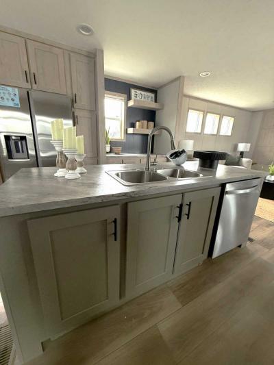 Photo 1 of 15 of home located at #S125: 4000 E 134th St Chicago, IL 60633