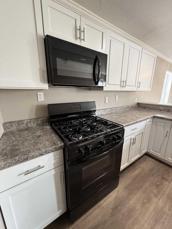 2020  Mobile Home For Sale