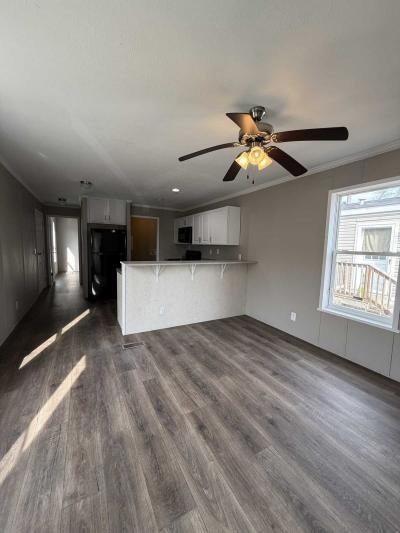 Photo 4 of 23 of home located at #653: 534 E 37th Ave Hobart, IN 46342