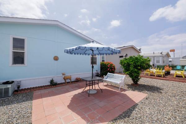 2000 Goldenwest Mobile Homes Manufactured Home