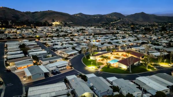 2000 Goldenwest Mobile Homes Manufactured Home