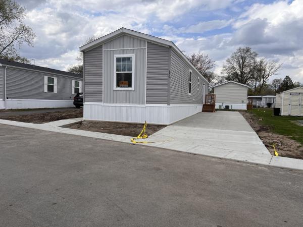 2025 Clayton 81TMP16663A Mobile Home