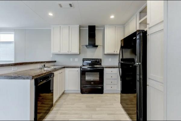 2022 Champion 19CS1660A Mobile Home
