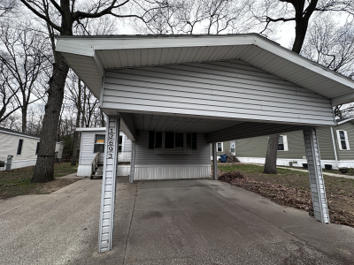 Photo 4 of 11 of home located at 13693 Pinewood Drive Grand Haven, MI 49417