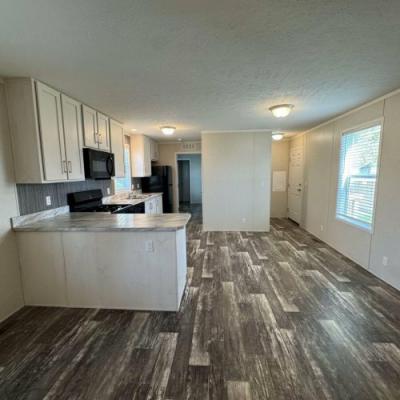 Photo 3 of 25 of home located at 2800 West Memorial Drive #0144 Muncie, IN 47302