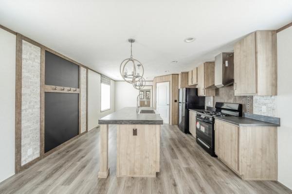 2022 Clayton C196 95AMM16763AH22S  Home