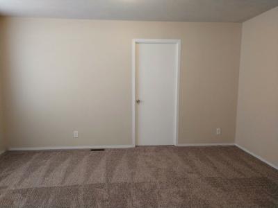 Photo 5 of 6 of home located at 4562 Knollwood Drive Allendale, MI 49401