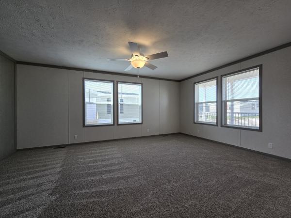 2025 Clayotn 95PLH28523C Mobile Home