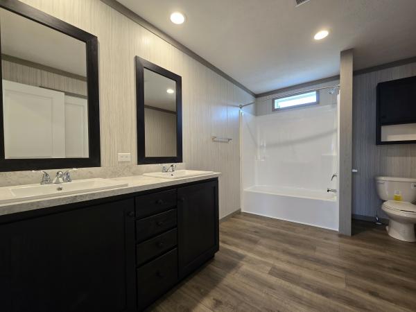 2025 Clayotn 95PLH28523C Mobile Home