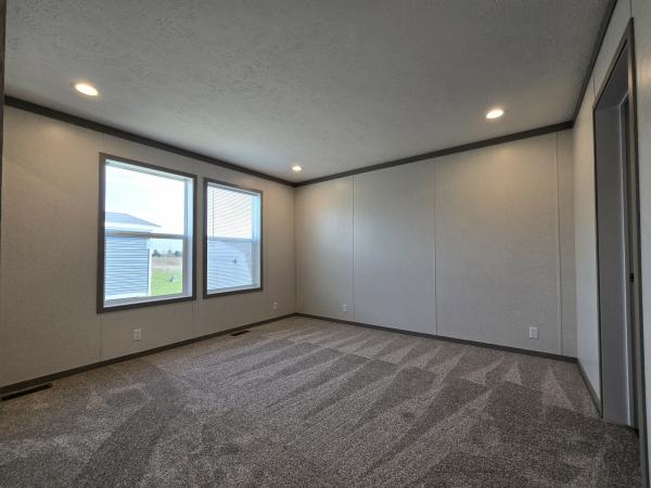 2025 Clayotn 95PLH28523C Mobile Home