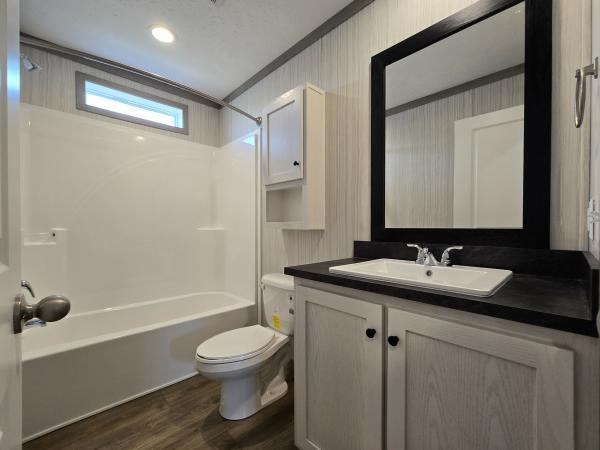 2025 Clayotn 95PLH28523C Mobile Home