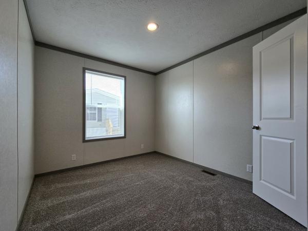 2025 Clayotn 95PLH28523C Mobile Home