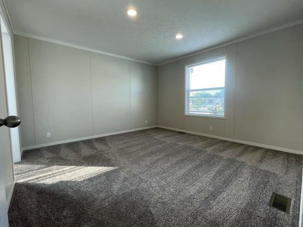 2025 Clayton 95PLH28523G Mobile Home