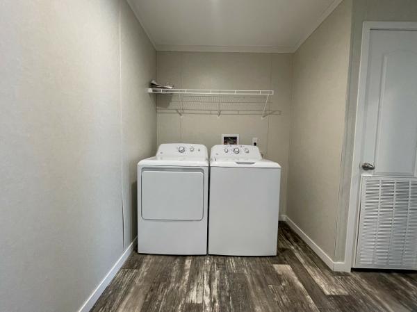 2025 Clayton 95PLH28523G Mobile Home