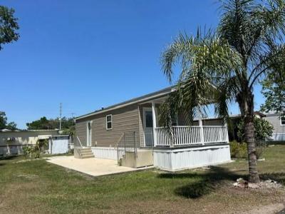 Photo 2 of 13 of home located at 6941 Macdonald Court Zephyrhills, FL 33541