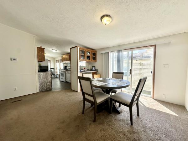 2000 Four Seasons Mobile Home