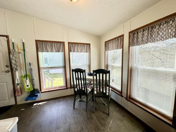 2000 Four Seasons Mobile Home