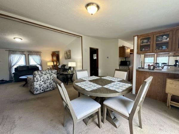 2000 Four Seasons Mobile Home