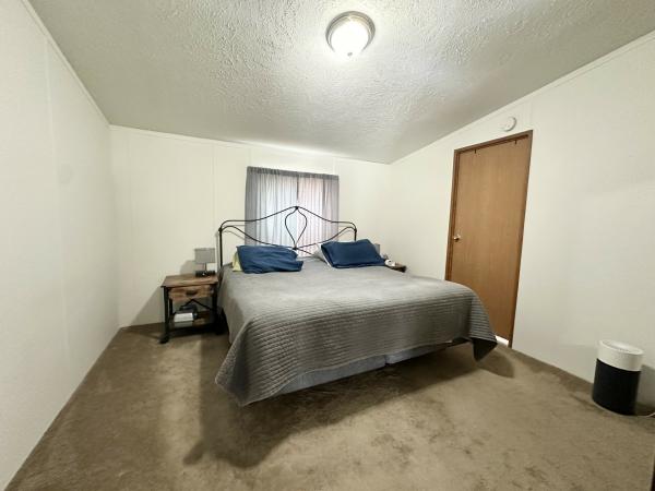 2000 Four Seasons Mobile Home