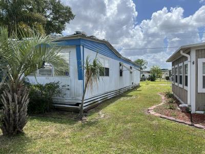Photo 3 of 5 of home located at 55 Bonny Shores Drive Lakeland, FL 33801