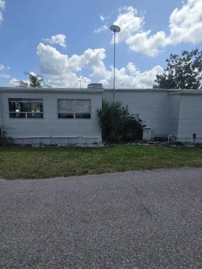 Photo 3 of 4 of home located at 37328 Allen Ct. Lot# N01 Avon Park, FL 33825