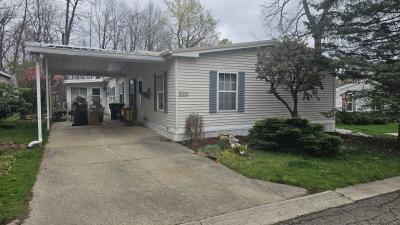 Photo 1 of 42 of home located at 39608 Ardell Blvd Novi, MI 48377