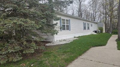 Photo 3 of 42 of home located at 39608 Ardell Blvd Novi, MI 48377