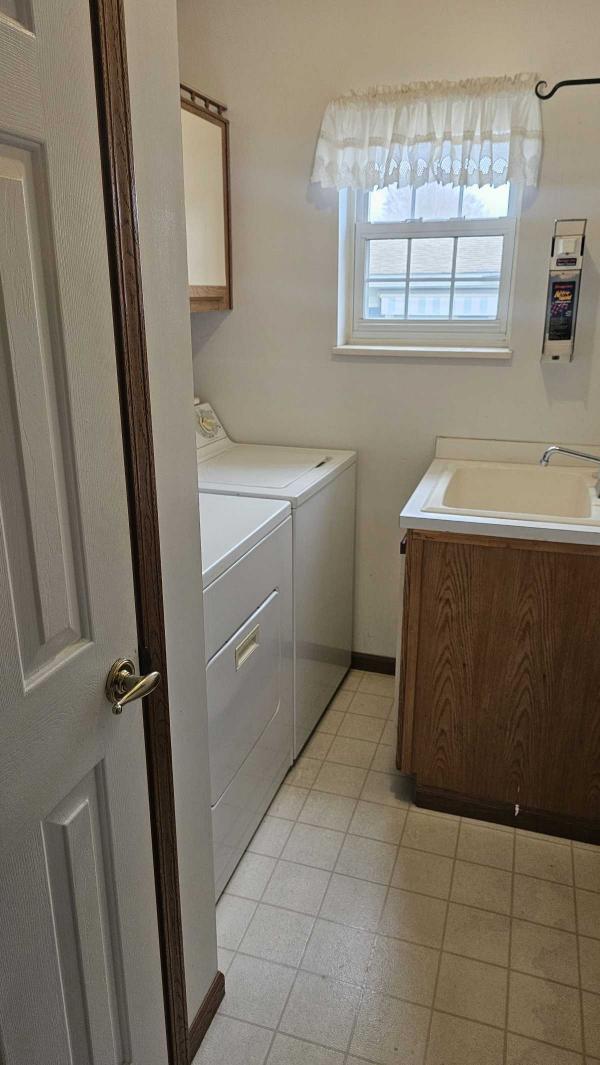 1992 Rochester Manufactured Home
