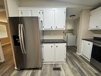 Photo 5 of 27 of home located at 159 Lakeside Dr Fort Myers, FL 33903