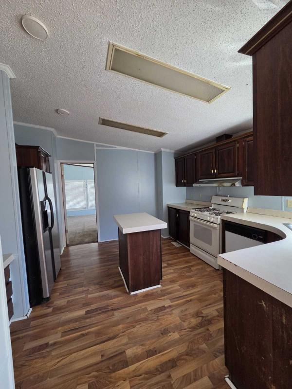 1989 Wyndham Manufactured Home