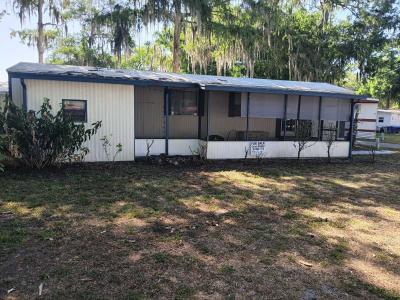 Photo 2 of 8 of home located at 516 SE 4th St., Lot 27 Okeechobee, FL 34974