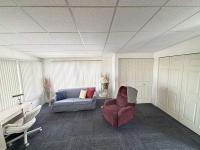 1992 Park Manufactured Home