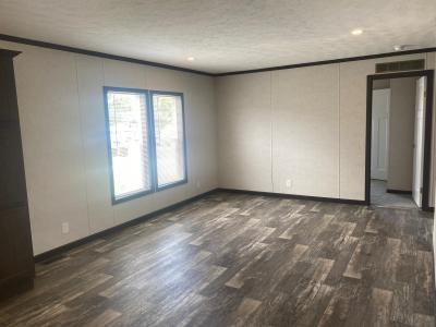 Photo 4 of 11 of home located at 238 Kelly Court Newport, MI 48166