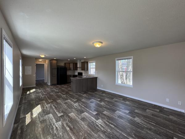 2019 Clayton - Middlebury Mobile Home For Sale