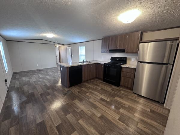 2021 47TRS14602AH22  Home