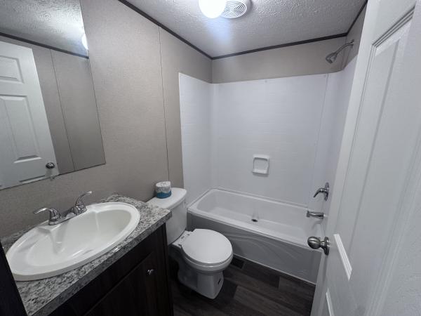 2021 47TRS14602AH22  Home