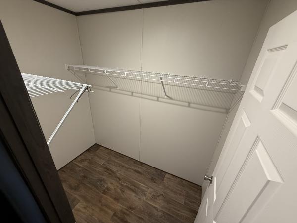 2022 240PU16763U  Home