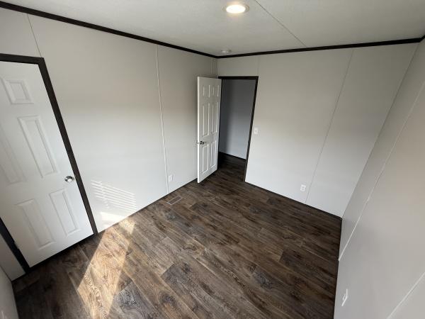 2022 240PU16763U  Home