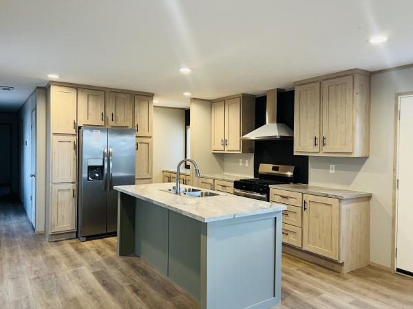 2023 45CEE16763HH23  Home