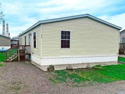 Mobile Home at 4250 St Rt 307 E. Lot 97 Geneva, OH 44041