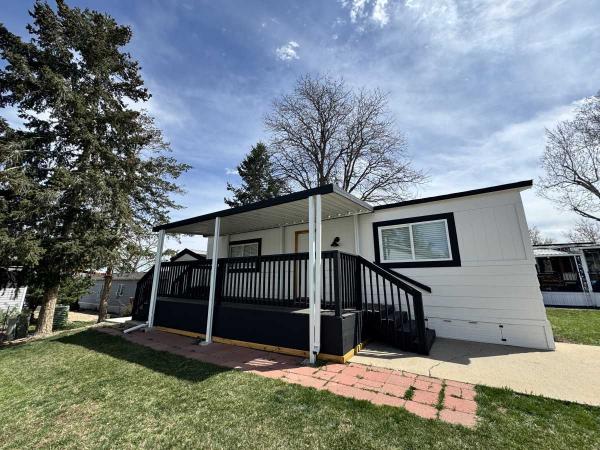1976 LONH Mobile Home