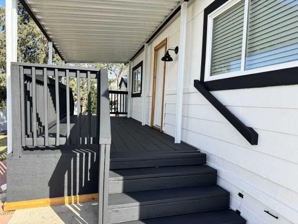 1976 LONH Mobile Home