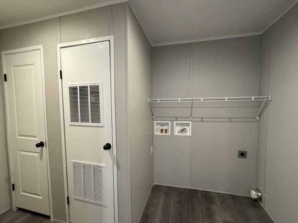 2025 Redman Paramount Mobile Home
