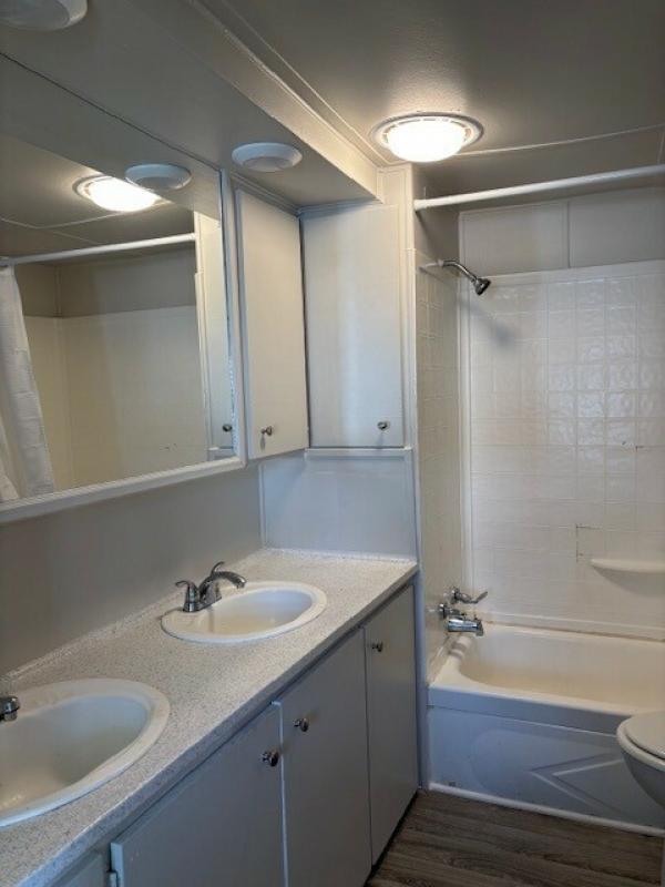 1967 Holly Park Manufactured Home