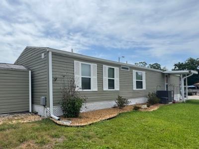 Photo 5 of 64 of home located at 8880 SW 27th Avenue Lot C5 Ocala, FL 34476