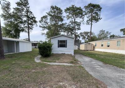 Mobile Home at 15 Park Way Paisley, FL 32767