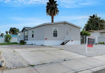 Photo 2 of 16 of home located at 4697 Esplanade Way Las Vegas, NV 89121